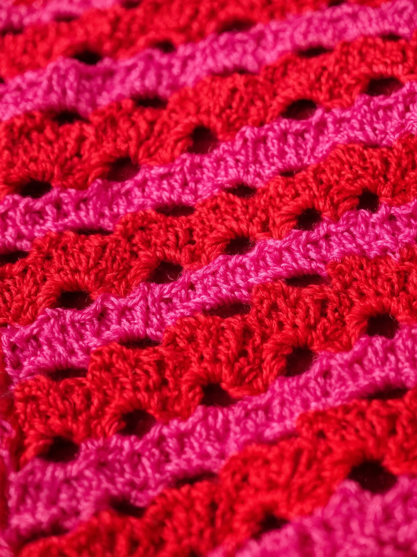 Pensa Tejidos — Red & Pink Cardigan